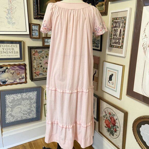 70s Vintage It's A Charm Pink Button-Down Robe With Embroidered Sleeves Size M - Picture 4 of 7